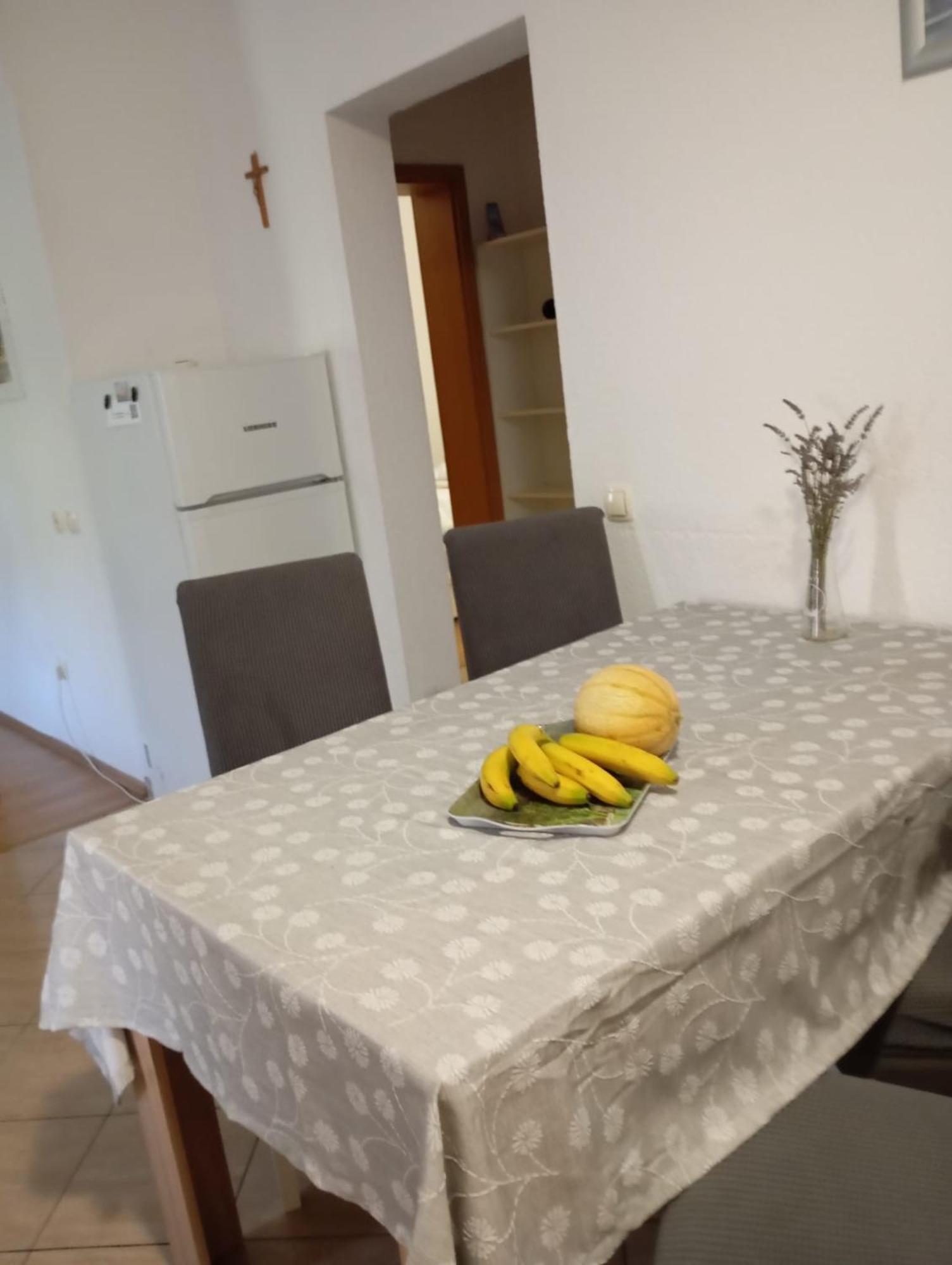 Apartmani Joja Biograd Na Moru Eksteriør billede